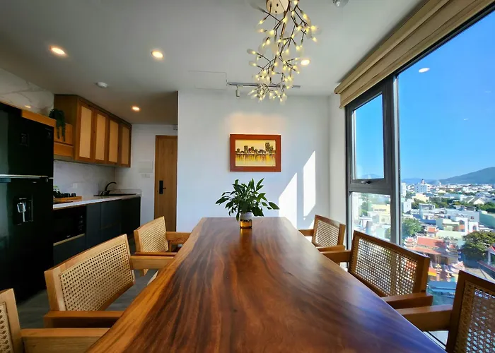 Leaf Beachfront Hotel Da Nang